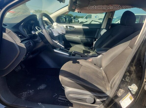 3N1AB7AP1KY266724 2019 NISSAN SENTRA Черный Вид салона спереди