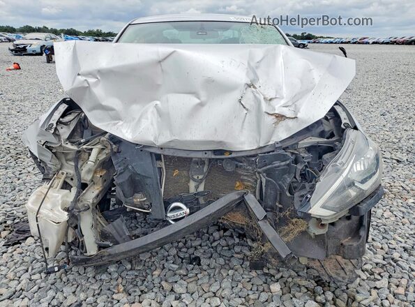 3N1AB7AP1KY351725 2019 NISSAN SENTRA Silver Դիմացի տեսք