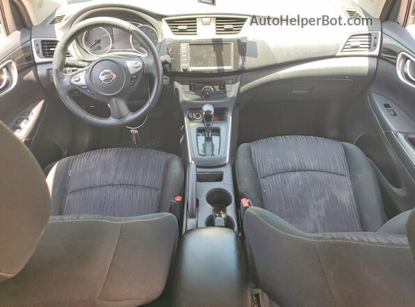 3N1AB7AP1KY427153 2019 NISSAN SENTRA Silver Vista del salpicadero