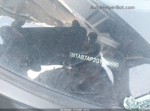 3N1AB7AP2GY240690 2016 NISSAN SENTRA Silver Vista del compartimento del motor