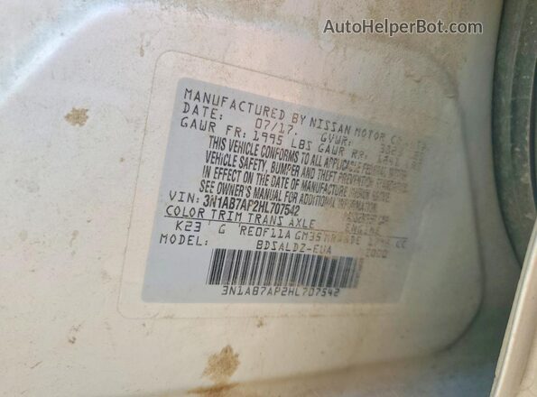 3N1AB7AP2HL707542 2017 NISSAN SENTRA Silver Vista del compartimento del motor