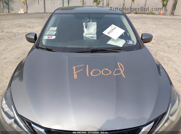 3N1AB7AP2HY213264 2017 NISSAN SENTRA Gray Widok z przodu