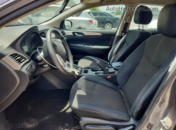 3N1AB7AP2HY262190 2017 NISSAN SENTRA Gray Вид салону спереду
