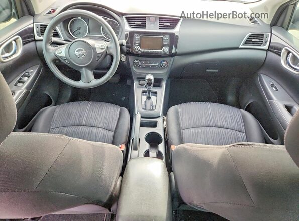 3N1AB7AP2HY274100 2017 NISSAN SENTRA Серебряный Вид панели приборов