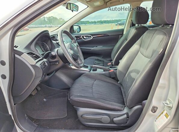 3N1AB7AP2HY274100 2017 NISSAN SENTRA Серебряный Вид салона спереди