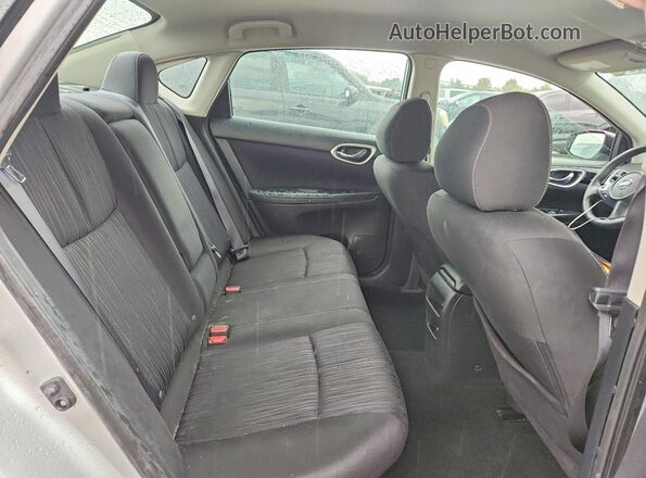 3N1AB7AP2HY298624 2017 NISSAN SENTRA Silver Widok tylnych siedzeń