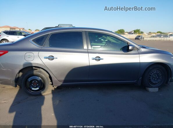 3N1AB7AP2HY384628 2017 NISSAN SENTRA Gray Вид спереду