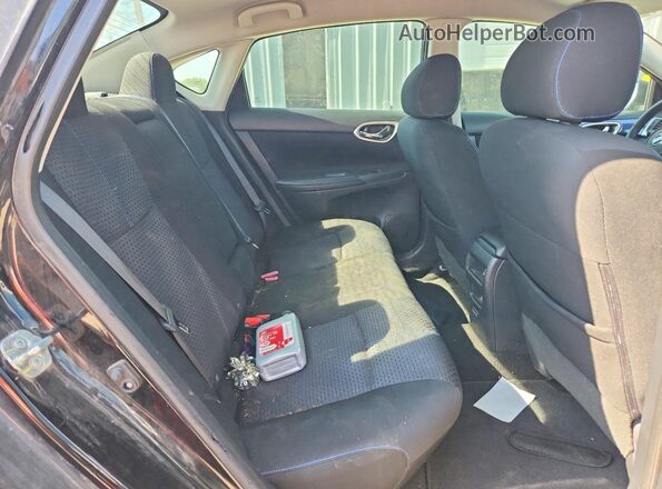 3N1AB7AP2JY216980 2018 NISSAN SENTRA Black Rear seats view