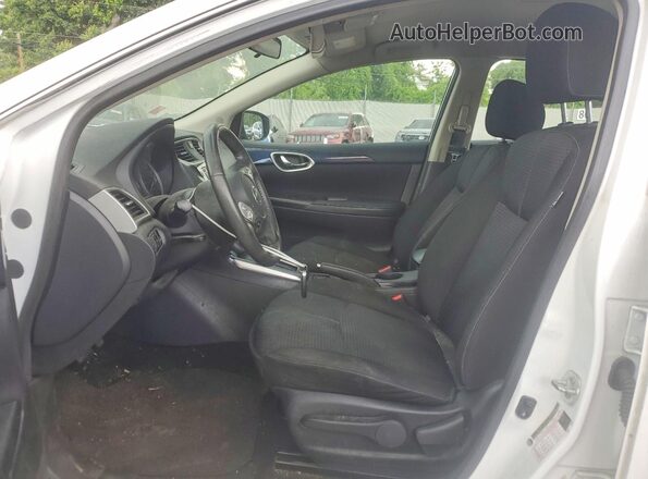 3N1AB7AP2JY251745 2018 NISSAN SENTRA White Вид салону спереду