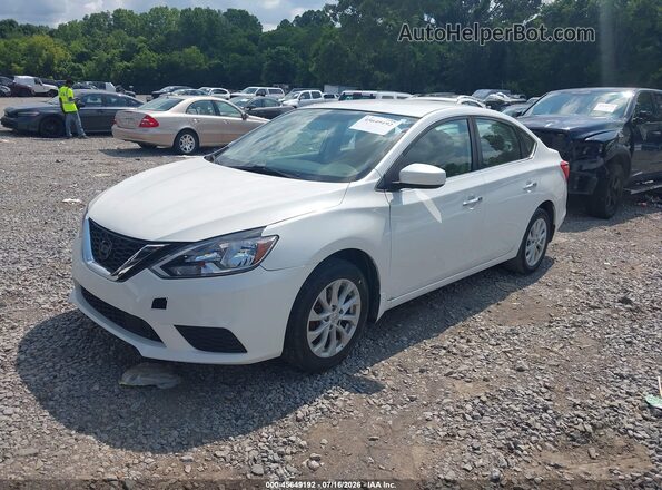 3N1AB7AP2JY264690 2018 NISSAN SENTRA Белый Передняя левая четверть