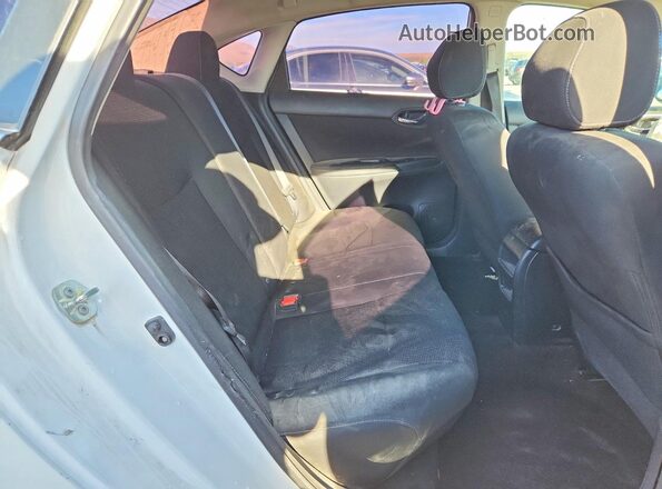 3N1AB7AP2KY214955 2019 NISSAN SENTRA White Widok tylnych siedzeń