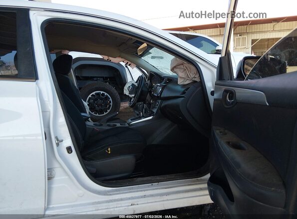 3N1AB7AP2KY318054 2019 NISSAN SENTRA White Vista interior delantera