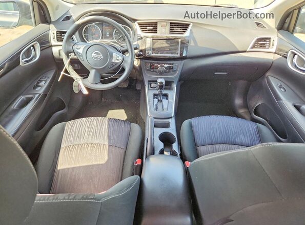 3N1AB7AP2KY448853 2019 NISSAN SENTRA Gray Widok deski rozdzielczej
