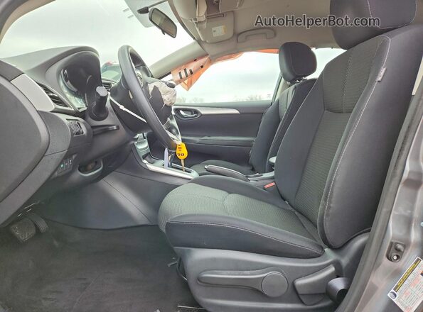 3N1AB7AP3GL679717 2016 NISSAN SENTRA Угольный Вид салона спереди