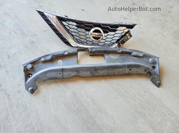 3N1AB7AP3HL655032 2017 NISSAN SENTRA White Engine compartment view