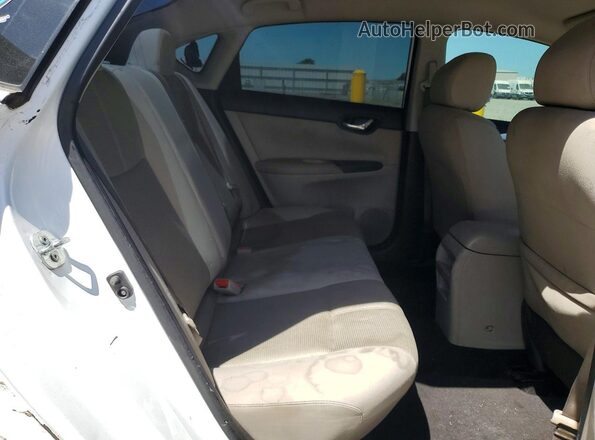 3N1AB7AP3HY219705 2017 NISSAN SENTRA White Հետևի նստատեղերի տեսք