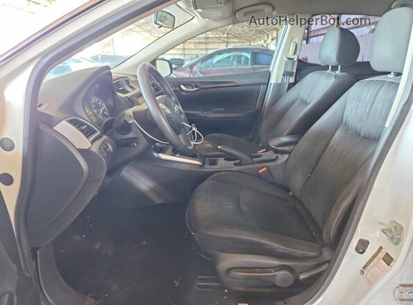 3N1AB7AP3HY276034 2017 NISSAN SENTRA White Widok wnętrza z przodu