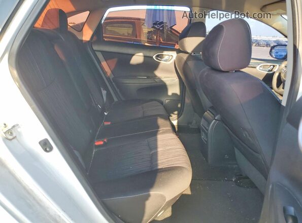 3N1AB7AP3HY300980 2017 NISSAN SENTRA Белый Вид задних сидений