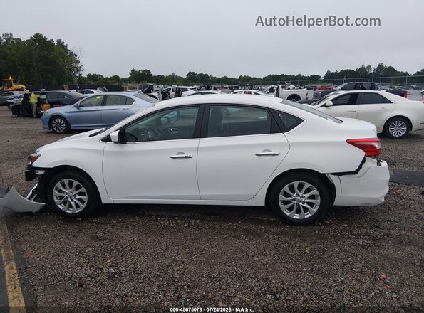 3N1AB7AP3JY223226 2018 NISSAN SENTRA White 360 interior view