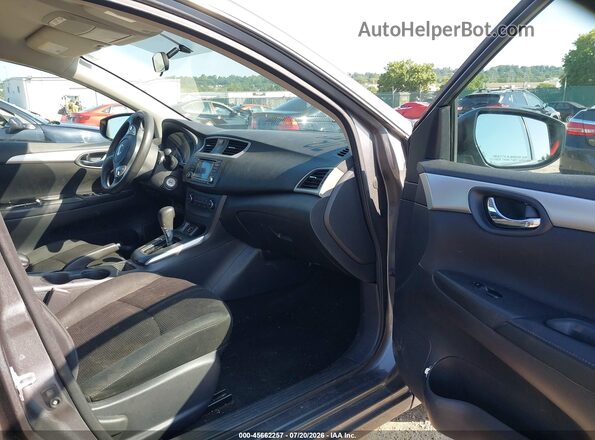 3N1AB7AP3JY331345 2018 NISSAN SENTRA Gray Widok wnętrza z przodu