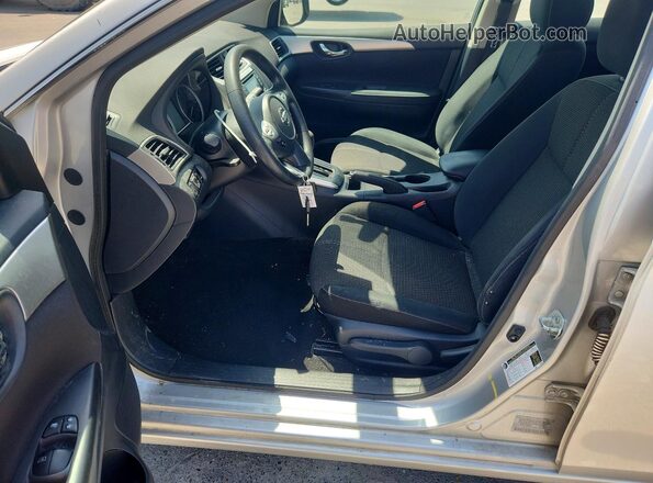 3N1AB7AP3JY337243 2018 NISSAN SENTRA Silver Սալոնի դիմացի տեսք