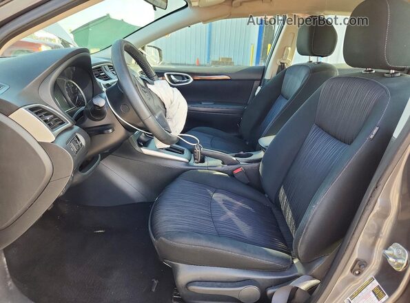 3N1AB7AP3KL616156 2019 NISSAN SENTRA Gray Widok wnętrza z przodu