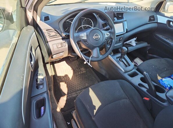3N1AB7AP3KY225138 2019 NISSAN SENTRA Silver Vista del salpicadero