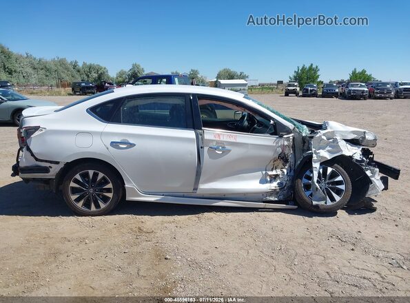 3N1AB7AP3KY283833 2019 NISSAN SENTRA White Widok wnętrza z tyłu