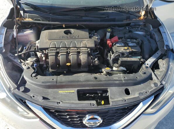 3N1AB7AP3KY292032 2019 NISSAN SENTRA Silver Rear interior view