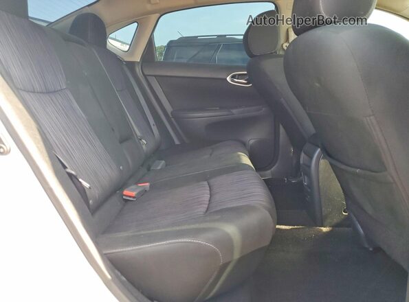 3N1AB7AP3KY353542 2019 NISSAN SENTRA White Rear seats view