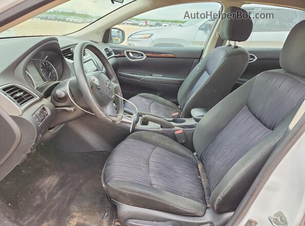 3N1AB7AP3KY361298 2019 NISSAN SENTRA Белый Вид салона спереди