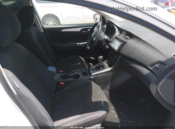 3N1AB7AP3KY400052 2019 NISSAN SENTRA Белый Вид салона спереди