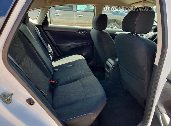 3N1AB7AP3KY455293 2019 NISSAN SENTRA Белый Вид задних сидений