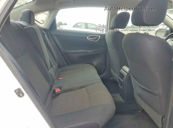 3N1AB7AP4EY338021 2024 NISSAN SENTRA White Vista de los asientos traseros