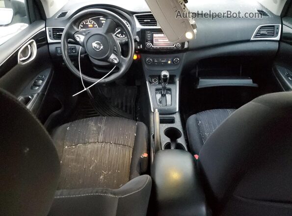 3N1AB7AP4GY268605 2016 NISSAN SENTRA Silver Widok deski rozdzielczej