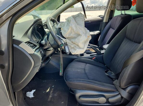 3N1AB7AP4HY298334 2017 NISSAN SENTRA Gray Widok wnętrza z przodu