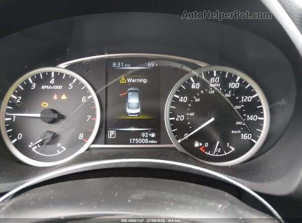 3N1AB7AP4HY305301 2017 NISSAN SENTRA Silver Widok tylnych siedzeń