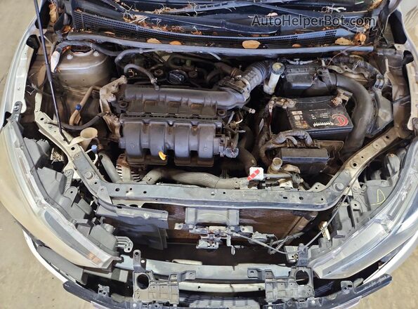 3N1AB7AP4HY347127 2017 NISSAN SENTRA Silver Widok wnętrza z tyłu