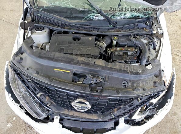 3N1AB7AP4JY230802 2018 NISSAN SENTRA Белый Вид задней части салона