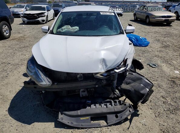 3N1AB7AP4JY311380 2018 NISSAN SENTRA Белый Вид спереди