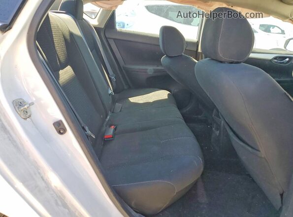 3N1AB7AP4JY311380 2018 NISSAN SENTRA Белый Вид задних сидений