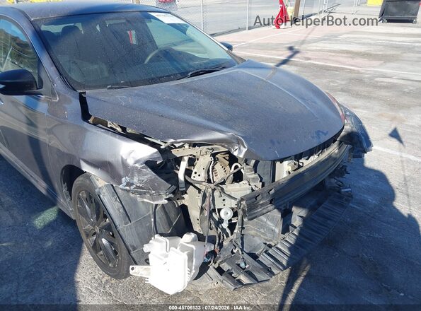 3N1AB7AP4JY312562 2018 NISSAN SENTRA Gray Widok z przodu
