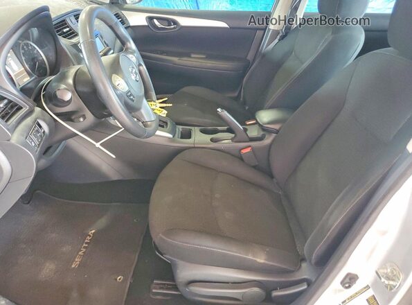 3N1AB7AP4KY205870 2019 NISSAN SENTRA Серебряный Вид салона спереди