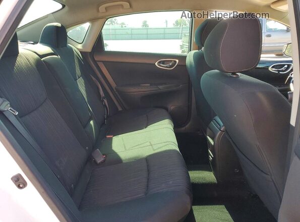 3N1AB7AP4KY301062 2019 NISSAN SENTRA White Vista de los asientos traseros