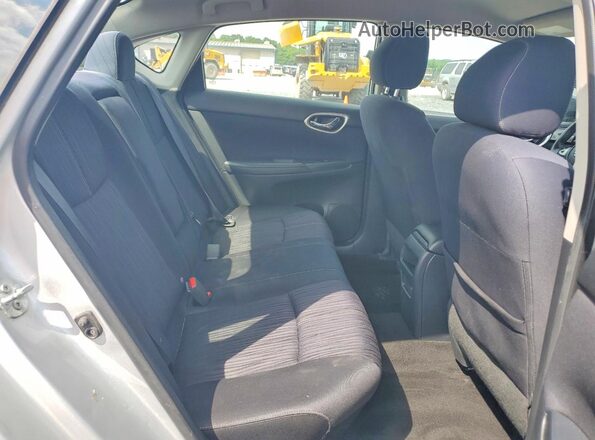 3N1AB7AP5GL652115 2016 NISSAN SENTRA Silver Widok wnętrza z tyłu