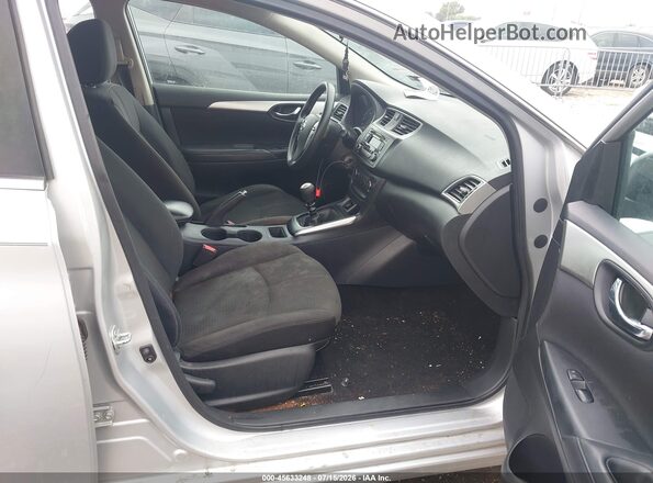 3N1AB7AP5HY228289 2017 NISSAN SENTRA Silver Вид салону спереду