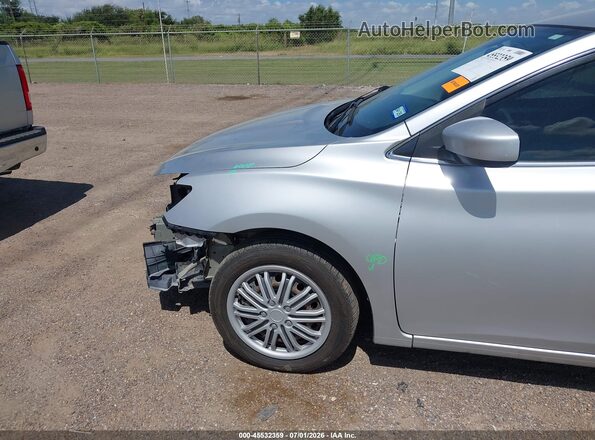 3N1AB7AP5HY272003 2017 NISSAN SENTRA Серебряный Вид спереди
