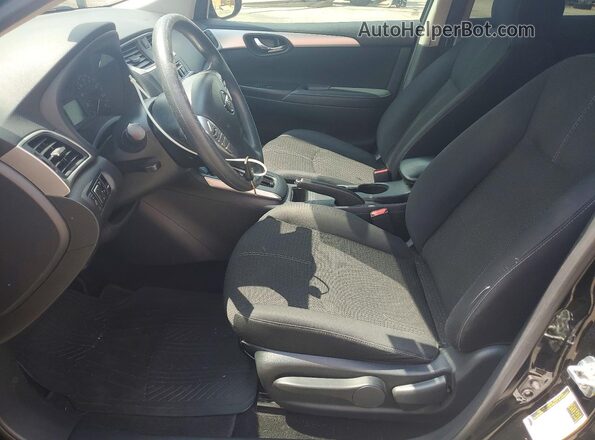 3N1AB7AP5HY402717 2017 NISSAN SENTRA Черный Вид салона спереди