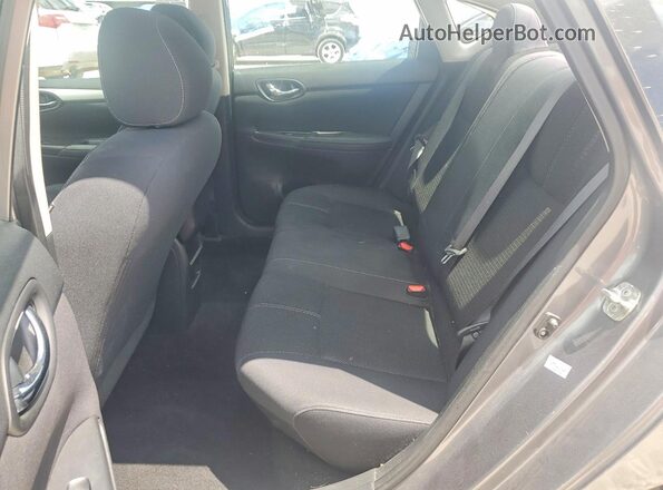 3N1AB7AP5HY407562 2017 NISSAN SENTRA Gray Widok tylnych siedzeń
