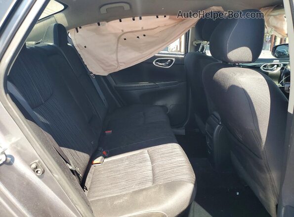 3N1AB7AP5JL660609 2018 NISSAN SENTRA Gray უკანა სავარძლების ხედი